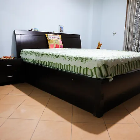 Simon - Center Apartment Berat